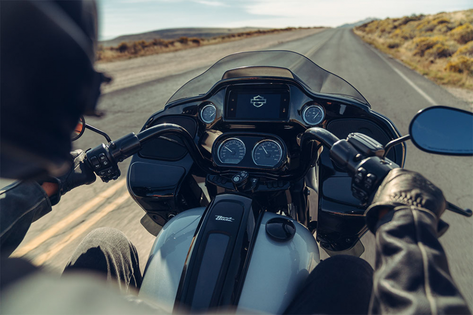 Probefahren von Harley-Motorrädern